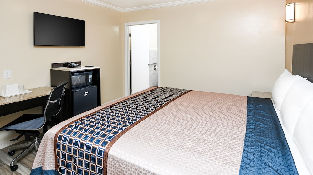 Sea Rock Inn Long Beach - photo 7