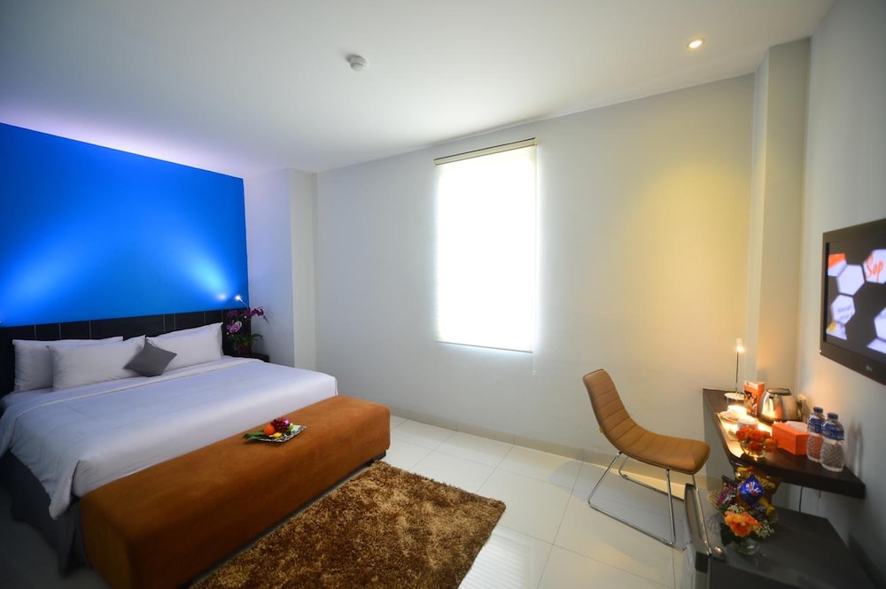 J Hotel Bandara Soekarno Hatta in Tangerang, Indonesia