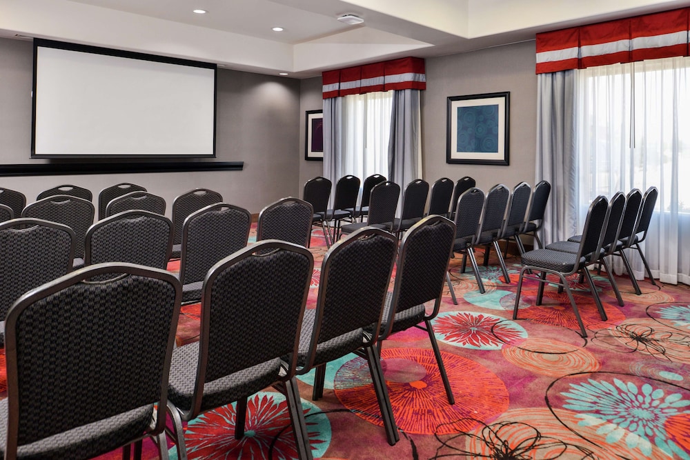 Hampton Inn & Suites Hutto Austin - photo 46