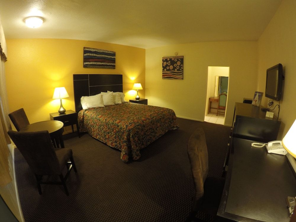 Indio Holiday Motel - photo 22