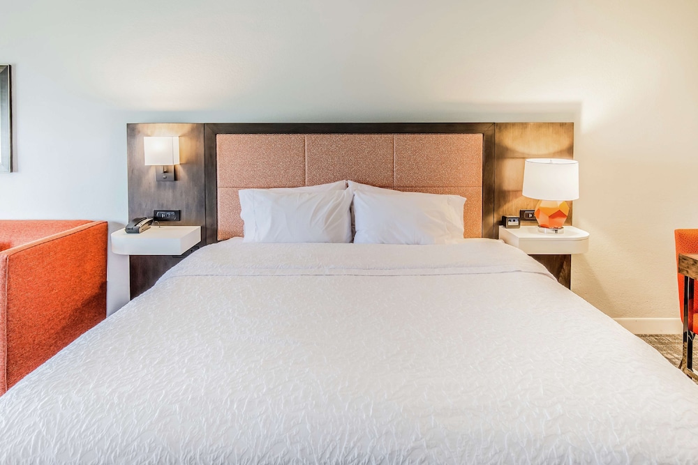 Hampton Inn Pensacola Beach - photo 15