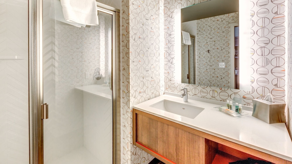 Holiday Inn & Suites Bellingham by IHG - photo 53