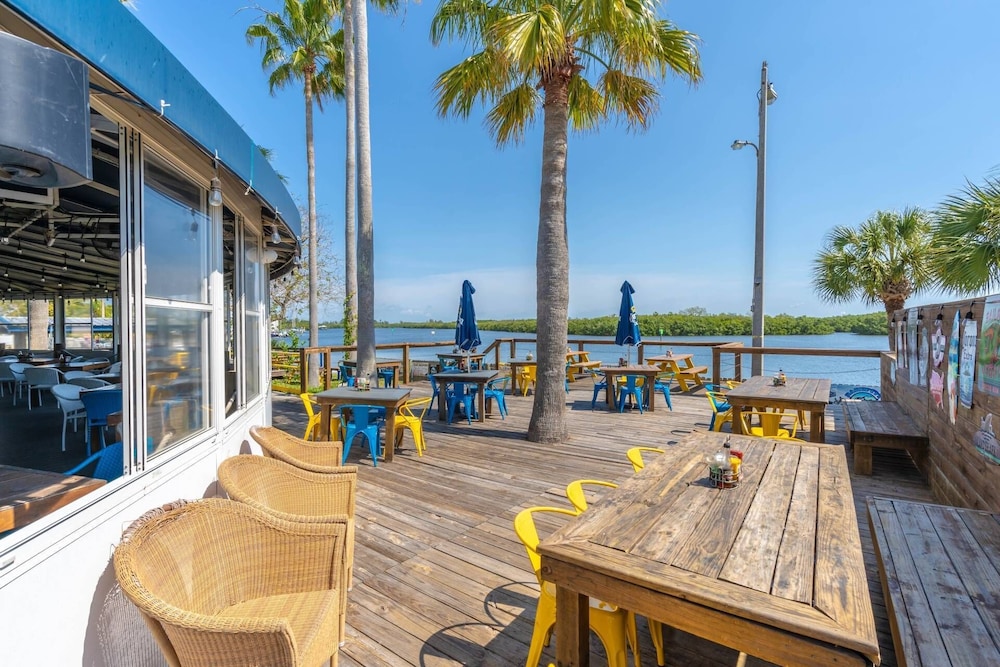 502 Little Harbor Inn - photo 58