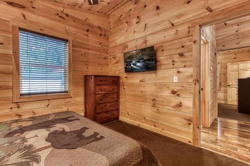 Ooglie Bear Hot Tub WIFI Free Attraction Tickets - photo 12