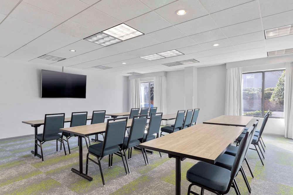 Spark by Hilton Greensboro - photo 29