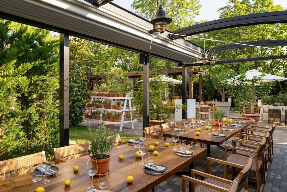 מזון ומשקאות