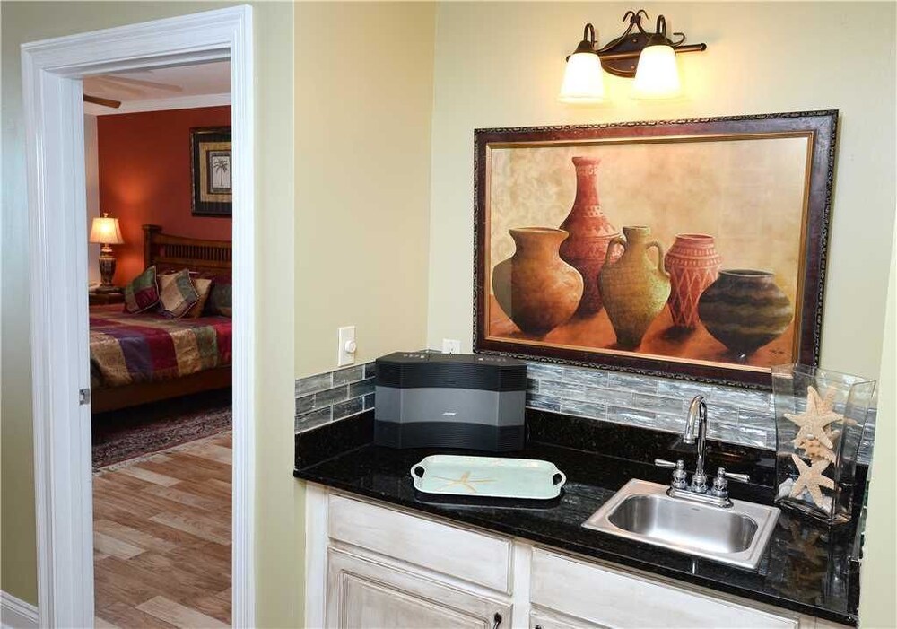 Calypso 1006 East Tower I Three Bedroom Condo - photo 11
