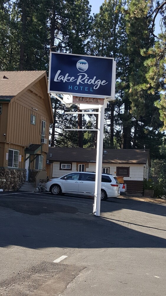 Lake Ridge Hotel - photo 61