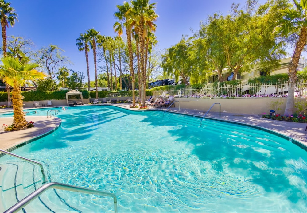 The Villas at Emerald Desert RV Resort - photo 33