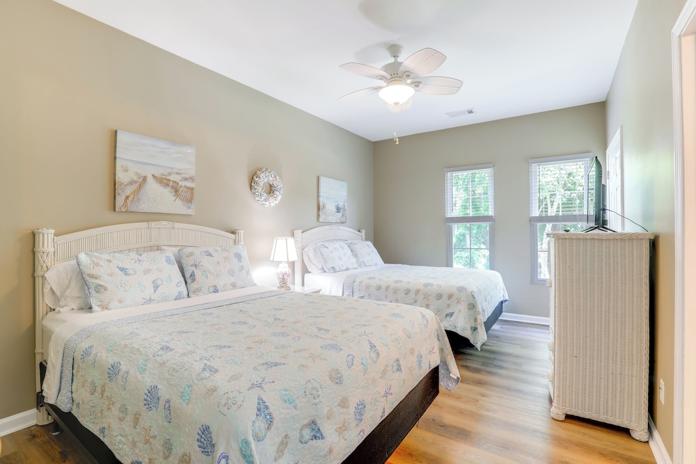 Less Than 2 Mi to Beach Savannah Shores Resort Condo - photo 17