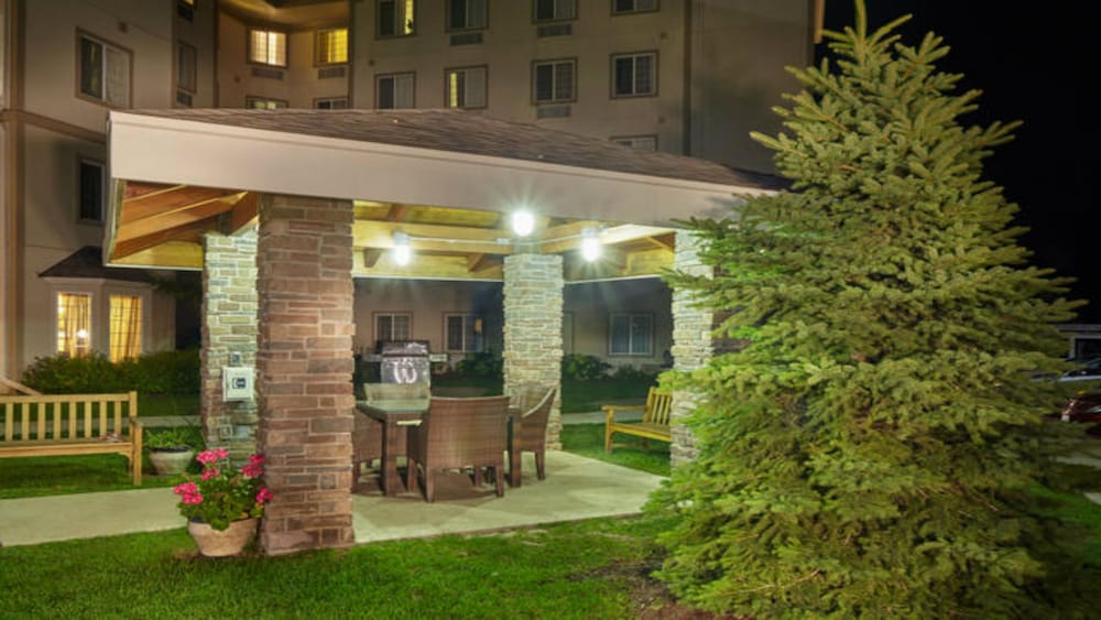 Staybridge Suites Milwaukee Airport South by IHG - photo 40
