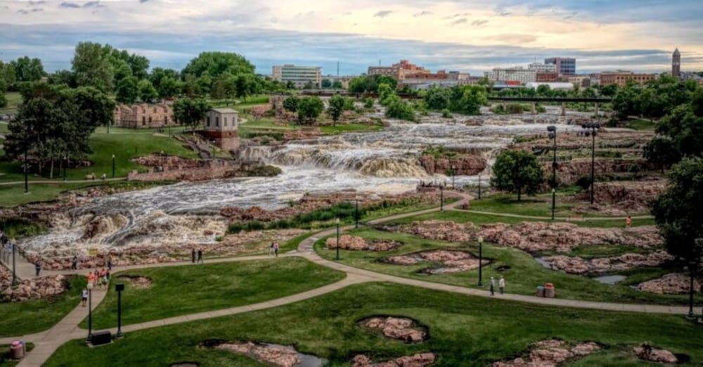 Holiday Inn Sioux Falls City Centre by IHG - photo 61