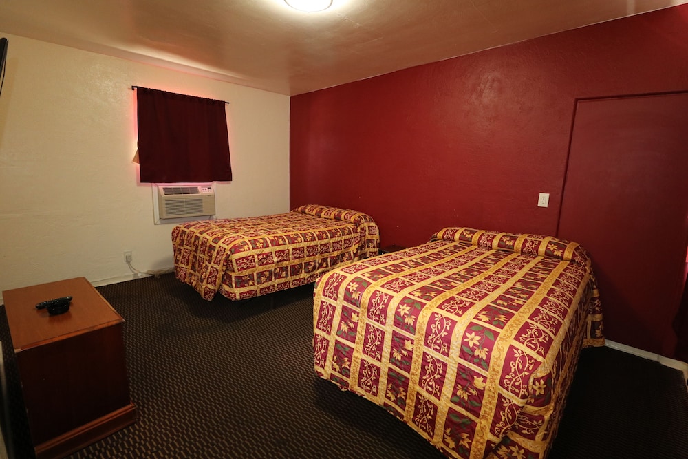 Sandman Inn Motel - photo 17
