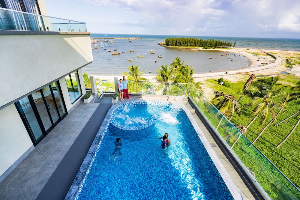 The Rebirth Apartment Binh Chau Ho Tram — 4-Star Luxury Hotel in Ho Chi Minh City, Vietnam