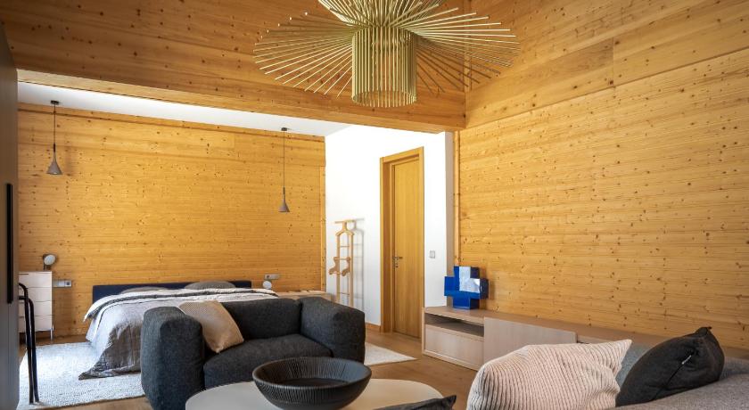 Sami Mta Chalet