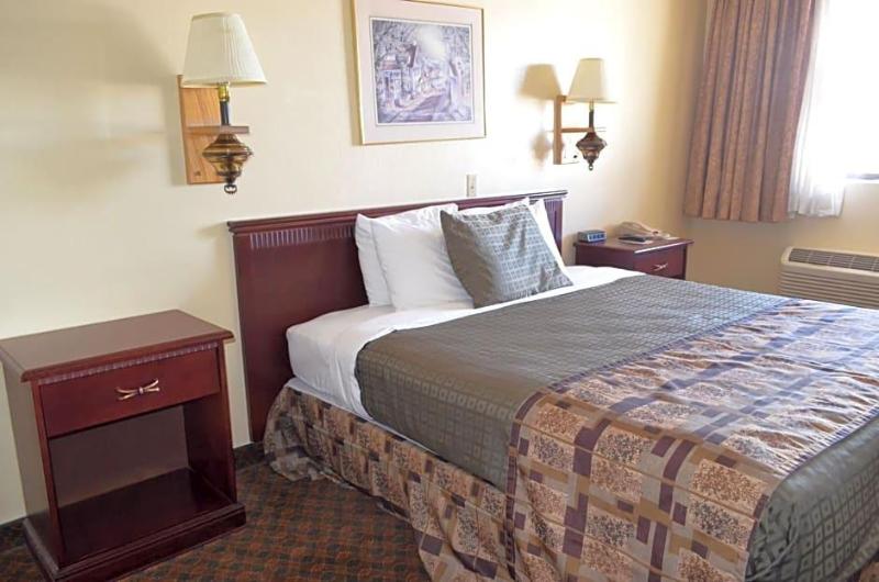 State Game Lodge & Resort in Custer, United States