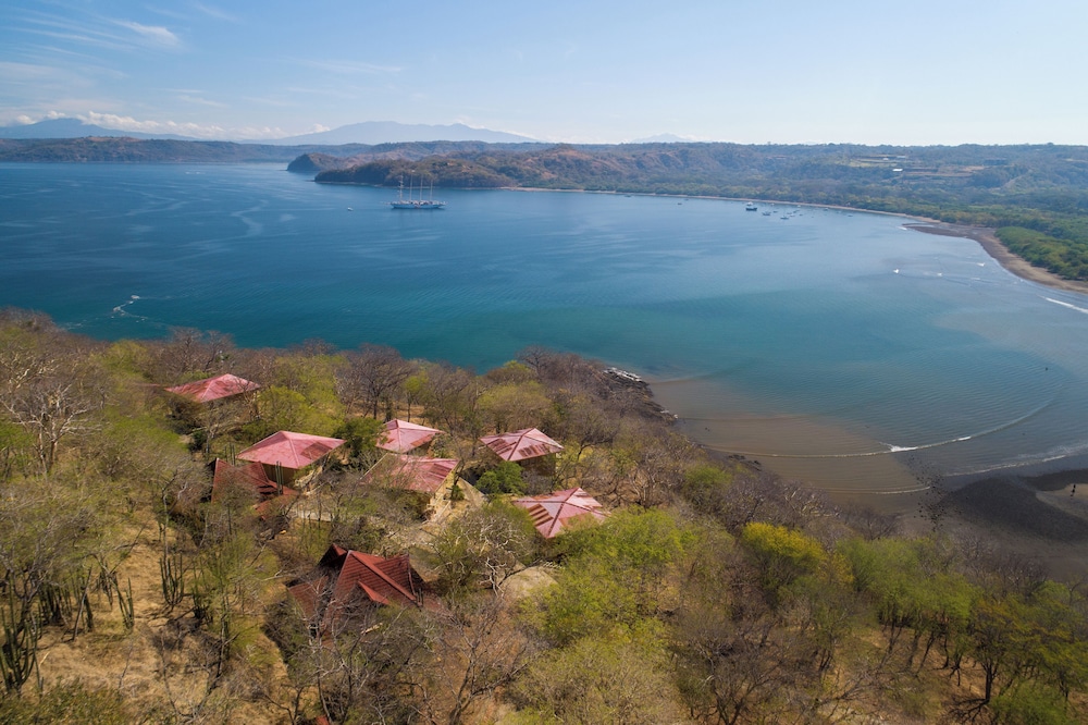 Vista Bahia Beach Resort