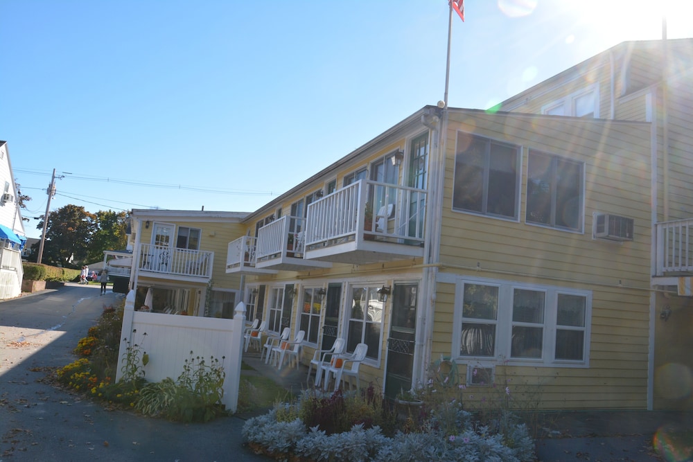 Betty Doon Hotel — Ogunquit