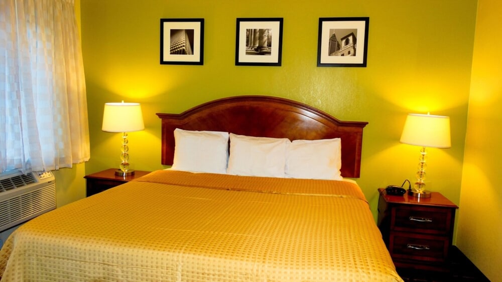 Travelodge by Wyndham Savannah Midtown - photo 13