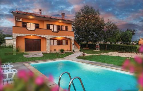 Three Bedroom Holiday Home In Barban — 4-Star Luxury Hotel in Barban, Croatia