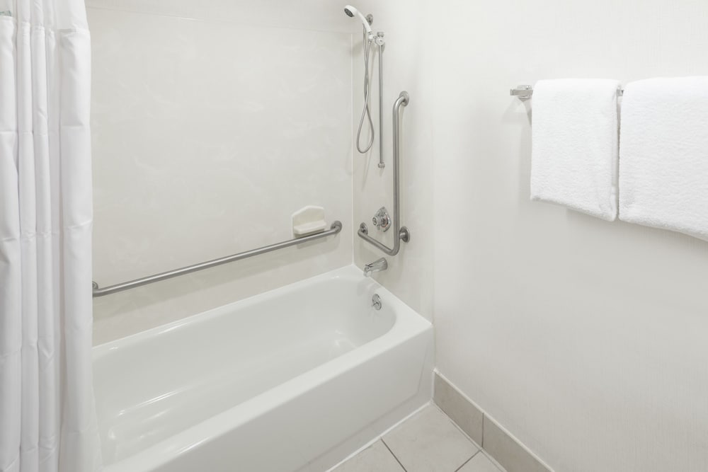 Wingate by Wyndham Shreveport Airport - photo 11