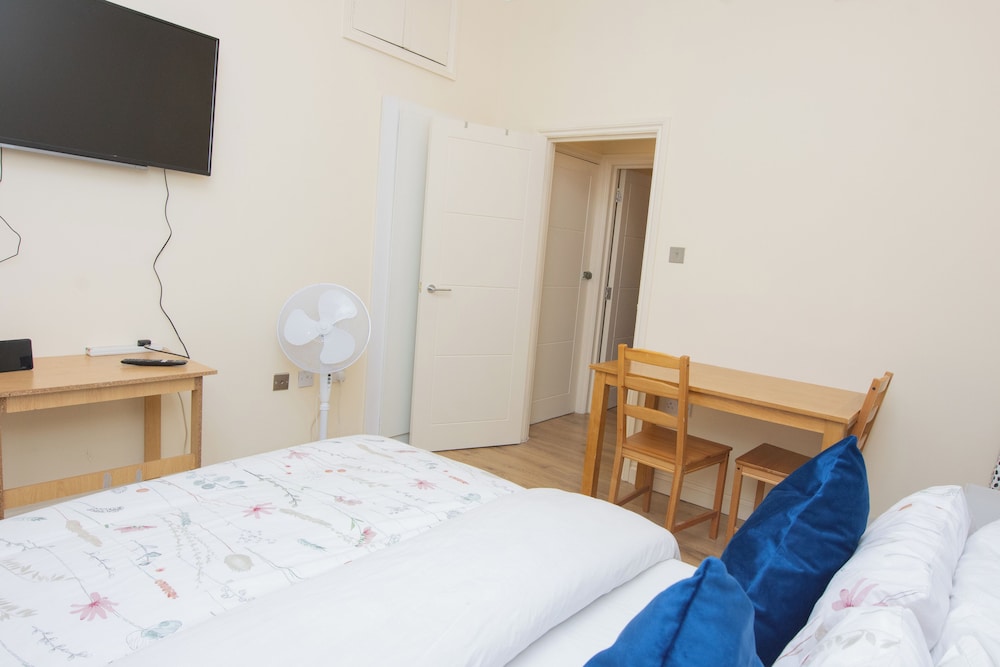 Evergreen Apartments Flat 1 London — 4-Star Luxury Hotel in London, United Kingdom