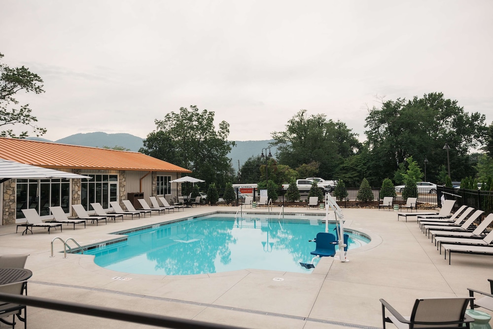 Waynesville Inn and Golf Club Tapestry Collection by Hilton - photo 66