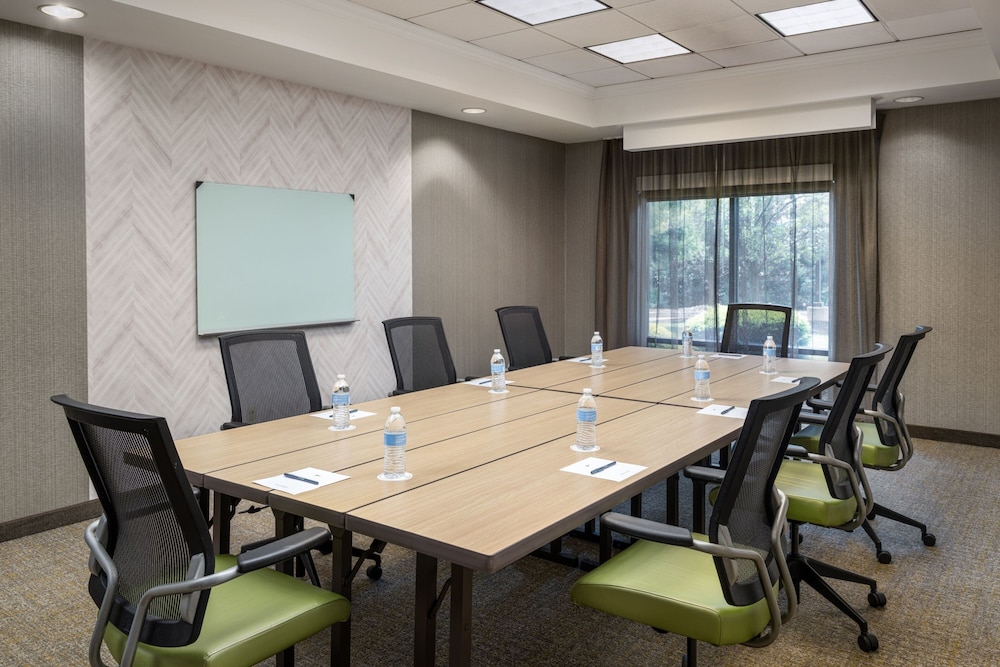 SpringHill Suites by Marriott Newark Liberty International - photo 39