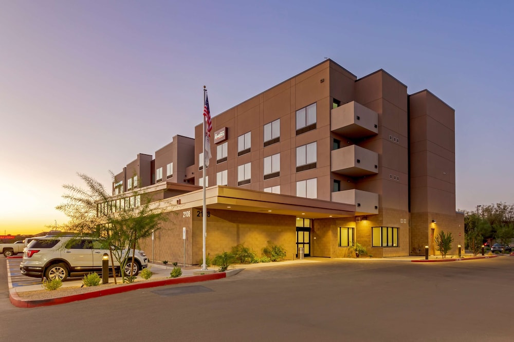 Best Western Plus Executive Residency Phoenix North Happy Valley - photo 78