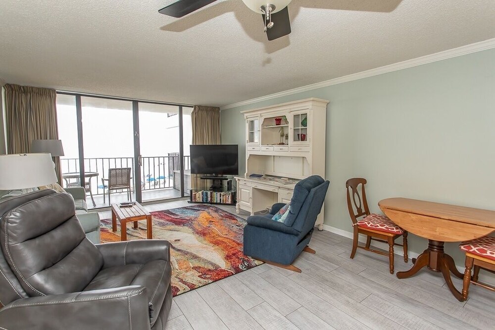 Royal Garden Resort 203 1 Bedroom Condo by RedAwning - photo 13
