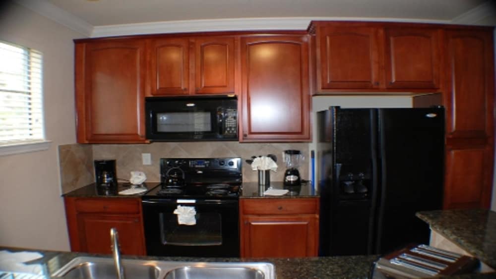 Ip60329 Bella Piazza Resort 3 Bed 3 Baths Condo - photo 16
