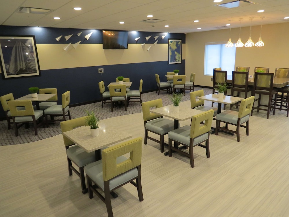 Spark by Hilton Erie - photo 15