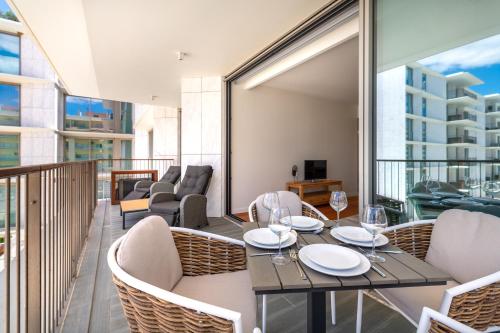 Cond Bayline Corvina Spa Pool Gym Beach By Bedzy — 4-Star Luxury Hotel in Armacao De Pera, Portugal