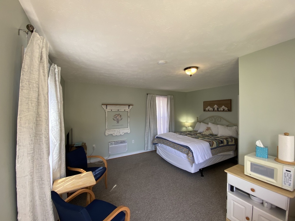 The Dancing Bear Inn - photo 24