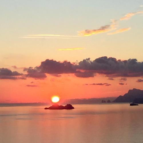 Villa Finizia — 4-Star Luxury Hotel in Furore, Italy