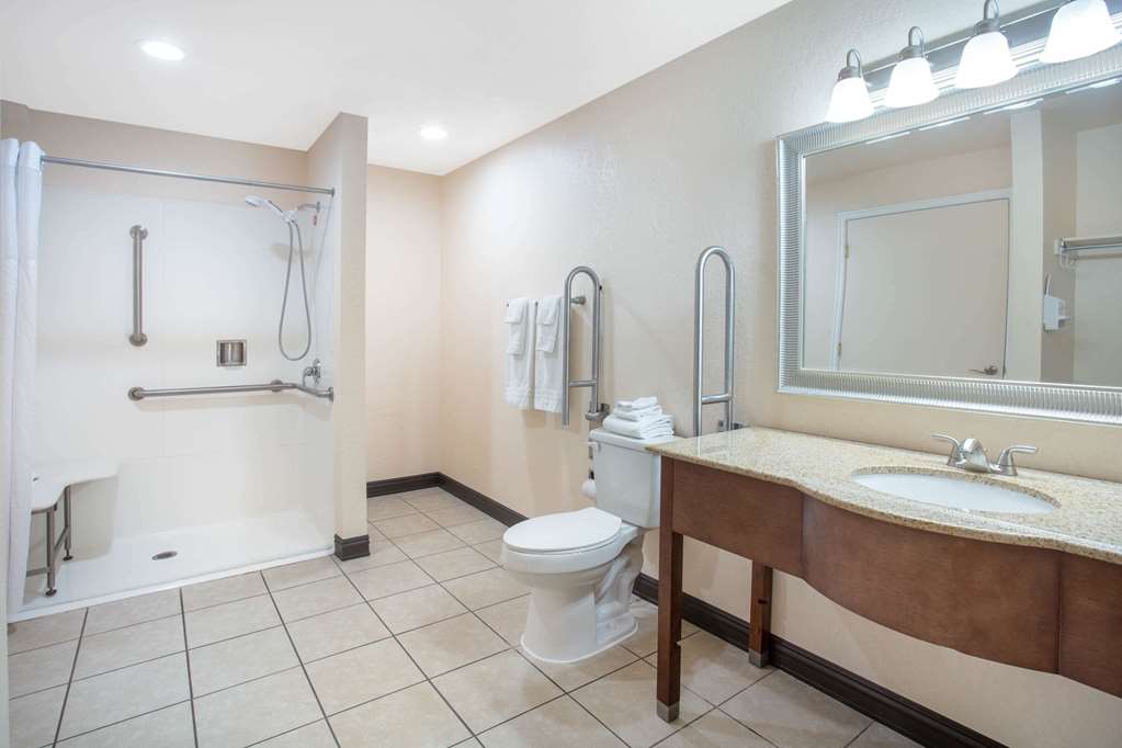 Travelodge by Wyndham Hawthorne - photo 16