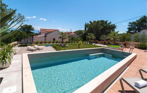 Cozy Home In Vrbanj With Sauna — 4-Star Luxury Hotel in Jelsa, Croatia