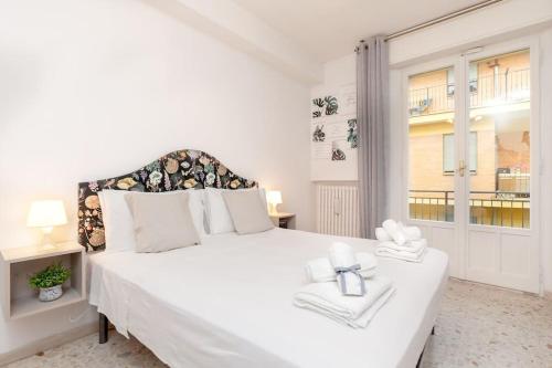 Relax 7 Posti A Pochi Passi Dal Mare — 4-Star Luxury Hotel in Porto San Giorgio, Italy