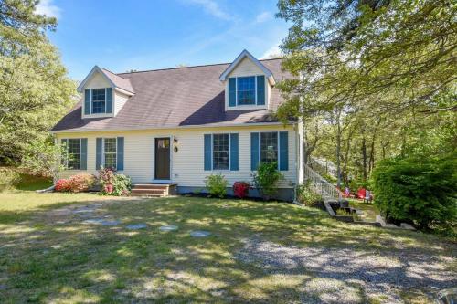 Newly Renovated Modern Pond Access — Chatham