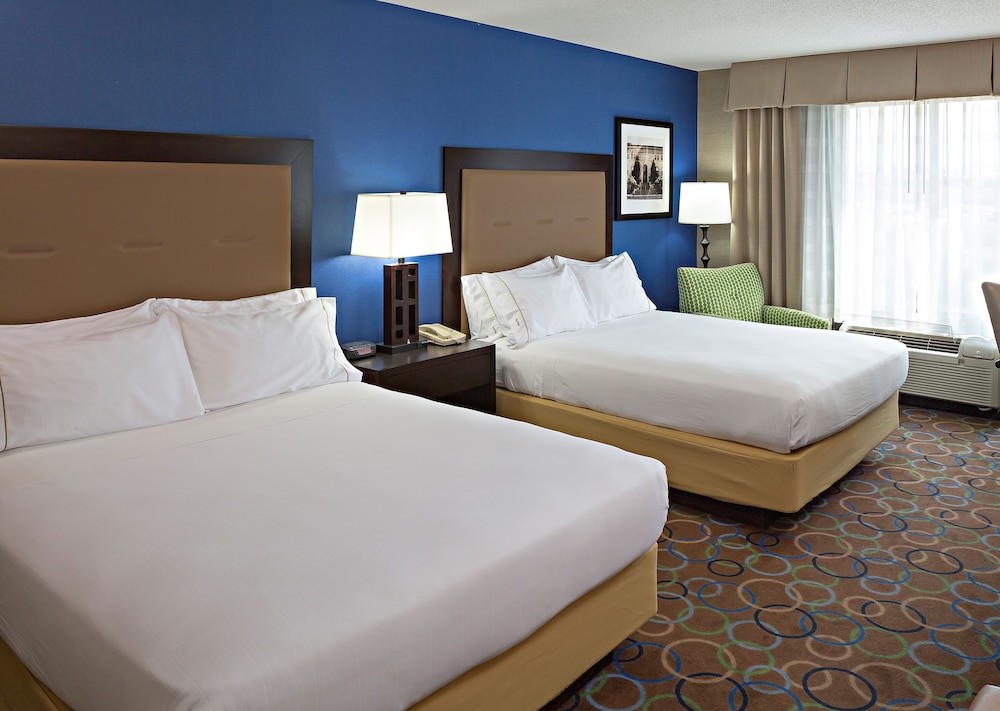 Holiday Inn Express Hotel & Suites Manchester Airport an IHG Hotel - photo 2