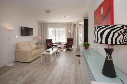 Sterflat 61 — 4-Star Luxury Hotel in Egmond Aan Zee, Netherlands