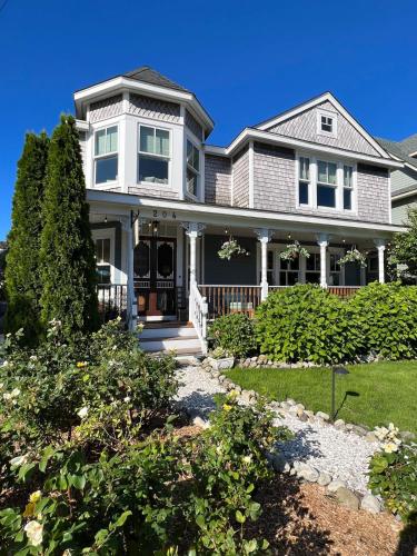 Beach Haven Belle OI Collection in Beach Haven, United States