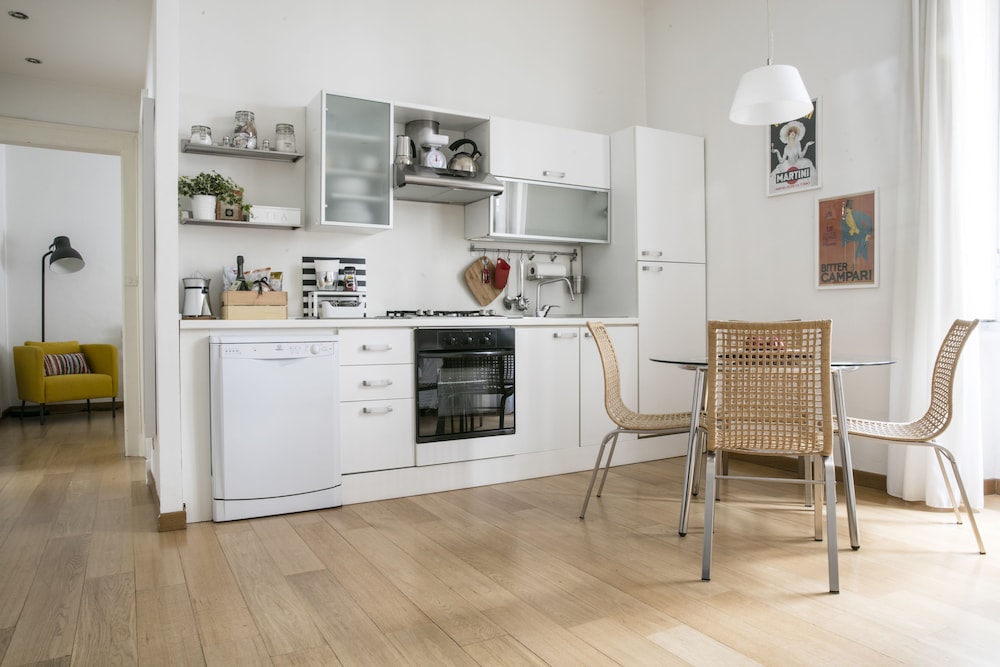 Lovely Sempione Apartment — 4-Star Luxury Hotel in Milan, Italy