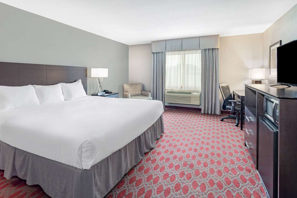 Baymont by Wyndham Brooklyn Center - photo 23