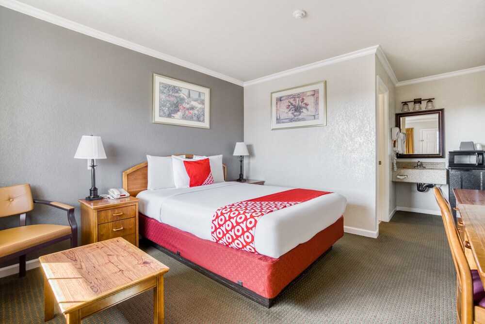 Americas Best Value Inn and Suites — hotel in Petaluma