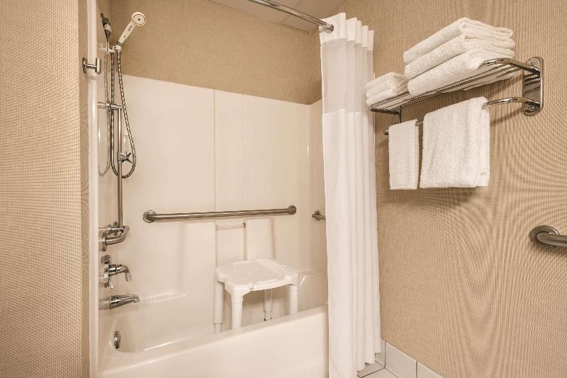 Country Inn & Suites by Radisson West Bend WI - photo 18