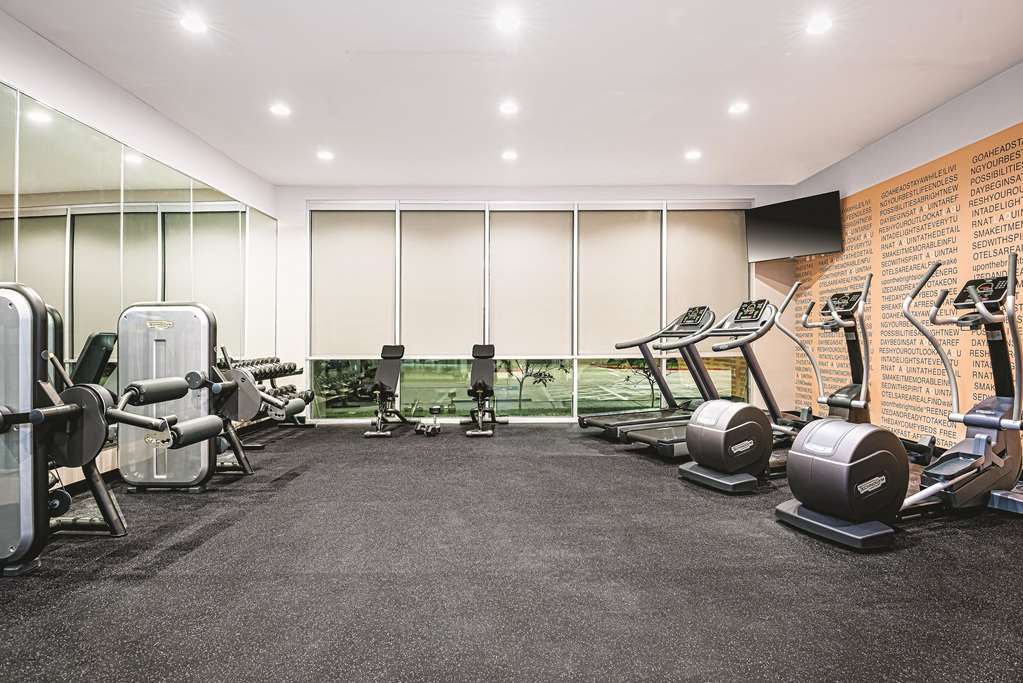 La Quinta Inn & Suites by Wyndham McAllen Convention Center - photo 8
