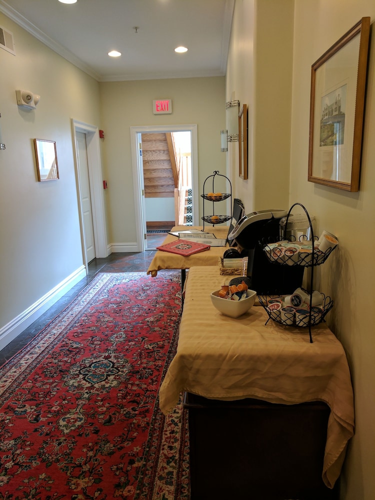 Pelham Court Hotel - photo 41