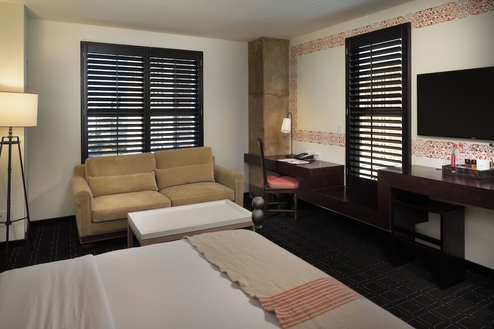 Hotel Valencia Riverwalk - photo 36