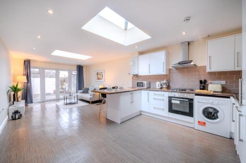 351A Fishponds Road — 4-Star Luxury Hotel in Bristol, United Kingdom